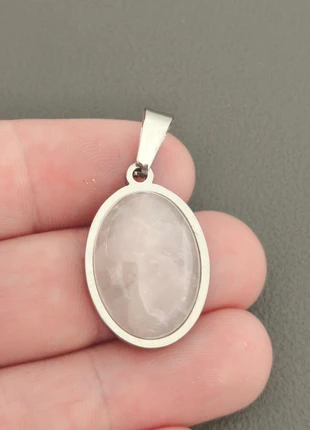 Pendentif ovale acier inoxydable argent pierre naturelle quartz rose, brand: Quartz, condizioni: Ottime, €6.00, €7.00 include la Protezione acquisti Pro