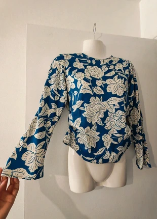 Lot de 2 hauts femme Caroll+Zara taille XS (34), marque: Caroll, état: Très bon état, taille: XS / 34 / 6, 10,00 €, 11,20 € Protection acheteurs incluse