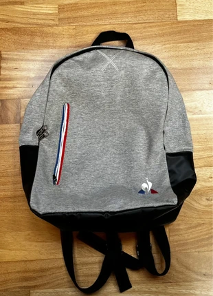 Zaino Le Coq Sportif grigio, brand: Le Coq Sportif, condizioni: Ottime, €20.00, €21.70 include la Protezione acquisti