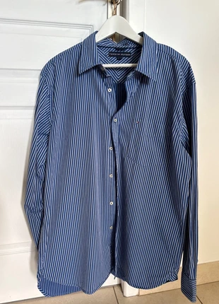 Chemise Tommy Hilfiger - Rayée bleu & blanc, marke: Tommy Hilfiger, zustand: Sehr gut, größe: XL, 20,00 €, 21,70 € inklusive Vinted-Käuferschutz