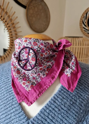 Lisa Rose / Foulard carré en coton façon Bandana rose Liberty vintage 47x47 cm, brand: Lisa Rose, condition: Very good, €5.00, €5.95 includes Buyer Protection Pro