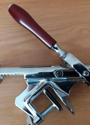 Tire bouchon, état: Neuf sans étiquette, 38,00 €, 40,60 € Protection acheteurs incluse