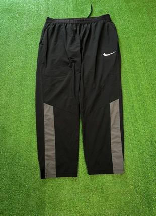 Nike Pro Dri-Fit Form Pants training Black Size XL, marke: Nike, zustand: Sehr gut, größe: XL, 19,97 €, 21,67 € inklusive Vinted-Käuferschutz