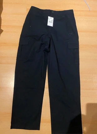 Pantalon nike, marque: Nike, état: Neuf avec étiquette, taille: M, 34,95 €, 37,40 € Protection acheteurs incluse