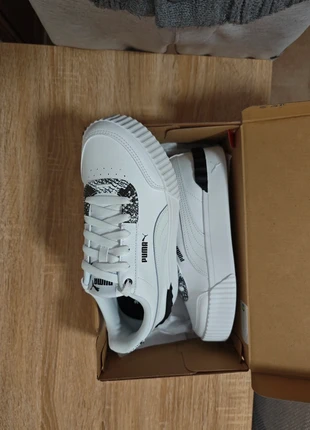 Sneakers Puma taglia 39 nuove, brand: Puma, condizioni: Nuovo con cartellino, taglia: 39, €39.00, €41.65 include la Protezione acquisti Pro