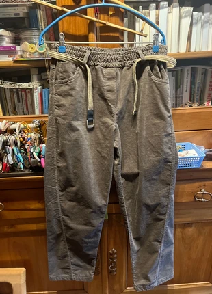 Pantalon velours lisse, marque: Intuition, état: Neuf sans étiquette, taille: Taille unique, 21,00 €, 22,75 € Protection acheteurs incluse