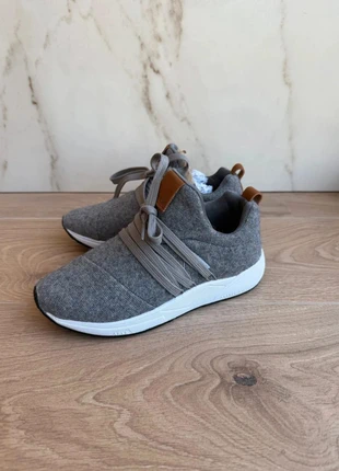 Baskets ARKK Copenhagen Raven Wool - taille 36 - gris - état neuf, brand: ARKK Copenhagen, condizioni: Nuovo con cartellino, taglia: 36, €55.00, €58.45 include la Protezione acquisti