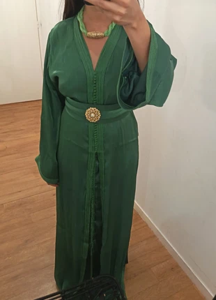 Caftan 2 pièces Takchita, état: Neuf avec étiquette, taille: 4XL / 48 / 20, 115,00 €, 121,45 € Protection acheteurs incluse