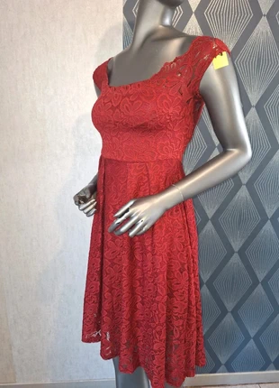 Robe L.B.C Taille S en très bon état, merk: L.B.C., staat: Heel goed, maat: S / 36 / 8, € 5,00, € 5,95 inclusief Kopersbescherming Pro