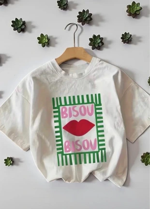 T shirt 100% coton Bisous Femme S, condition: New without tags, size: S / 36 / 8, €15.99, €17.49 includes Buyer Protection