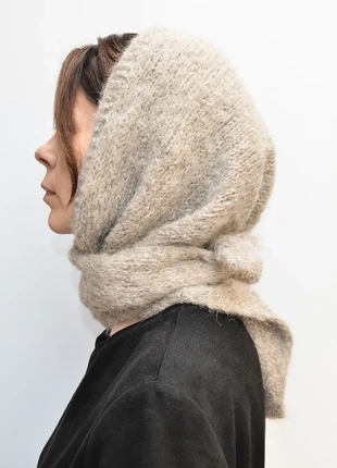 Hand-Knitted Head Scarf in Mole Gray brushed Alpaca, Woman Knitted Bandana, brand: Zhuleo, condizioni: Nuovo con cartellino, taglia: M, €67.00, €71.05 include la Protezione acquisti