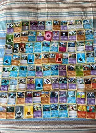 Lotto carte Pokemon, marke: Pokémon, zustand: Gut, 10,00 €, 11,20 € inklusive Vinted-Käuferschutz