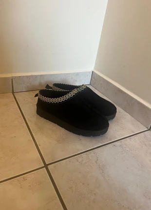 Botte style ugg tassman, merk: UGG, staat: Heel goed, maat: 39, € 25,00, € 26,95 inclusief Kopersbescherming