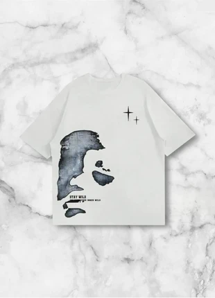 T-shirt blanc imprimé visage stay wild oversize streetwear taille M vintage minimaliste y2k, marca: y2k, estado: Muito bom, tamanho: M, €20.00, €21.70 inclui Proteção do Comprador Pro