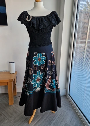 Vintage 1950s style full skirt. Midi length. Looks Mexican, condition: Very good, size: M / UK 12-14, £10.00, £11.20 includes Buyer Protection