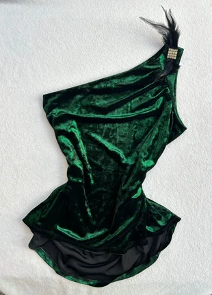 💚 Green Velvet One-Shoulder Top Asimetría & lujo texturizado, marque: Vintage Dressing, état: Neuf sans étiquette, taille: M / 38 / 10, 18,00 €, 19,60 € Protection acheteurs incluse