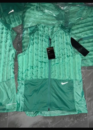 Therma fit menthe, brand: Nike, condition: New with tags, size: L, €80.00, €84.70 includes Buyer Protection