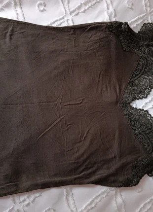 T-shirt dentelles épaules Morgan kaki, marque: Morgan, état: Neuf sans étiquette, taille: XS / 34 / 6, 4,00 €, 4,90 € Protection acheteurs incluse