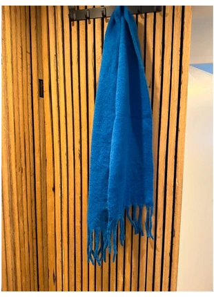 Sale Blauwe zachte sjaal met franjes, merk: Trendy, staat: Nieuw zonder prijskaartje, € 7,00, € 8,05 inclusief Kopersbescherming