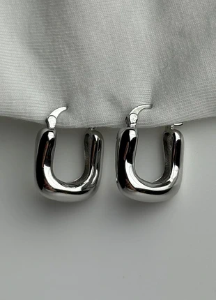 Boucle d’oreille forme abstraite argenté, en acier inoxydable, ajustable earrings, mode d’élégance, merk: Argent, staat: Heel goed, € 12,00, € 13,30 inclusief Kopersbescherming Pro