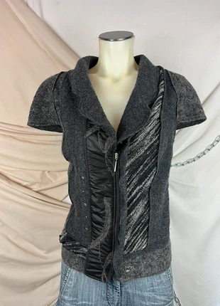Deconstructed short-sleeve grey wool jacket with multiple details, brand: Vintage, condition: Very good, size: XXL / 44 / 16, €32.00, €34.30 includes Buyer Protection Pro