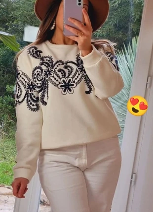 Sublime sweat blanc brodé, marke: Tendance Hippie, zustand: Sehr gut, größe: S / 36 / 8, 39,00 €, 41,65 € beinhaltet Vinted-Käuferschutz Pro