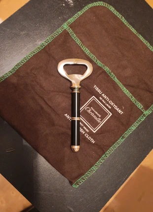 Décapsuleur - Ouvre-bouteille Christofle argenté – manche noir laque de chine, marque: Christofle, état: Neuf sans étiquette, 90,00 €, 95,20 € Protection acheteurs incluse