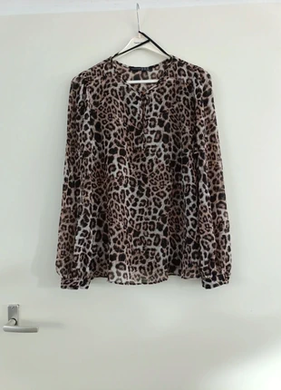 Panter/tijger blouse, merk: Panter, staat: Heel goed, maat: XL / 42 / 14, € 8,50, € 9,63 inclusief Kopersbescherming