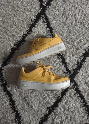 Baskets Nike AF1, marque: Nike, état: Très bon état, taille: 41, 25,00 €, 26,95 € Protection acheteurs incluse