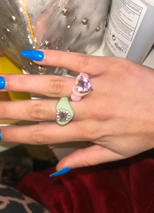 deux bague cœur strass, marque: Strass, état: Neuf sans étiquette, taille: Ajustable, 5,00 €, 5,95 € Protection acheteurs incluse