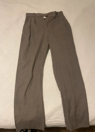 Pantalón traje recto beige, marque: H&M, état: Très bon état, taille: S / 36 / 8, 7,00 €, 8,05 € Protection acheteurs incluse