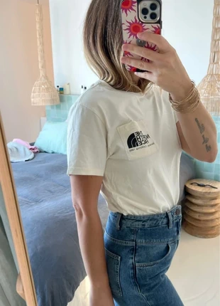 👕 T-shirt The North Face – Homme – Taille S blanc cassé neuf, marque: The North Face, état: Neuf sans étiquette, taille: S / 36 / 8, 10,00 €, 11,20 € Protection acheteurs incluse