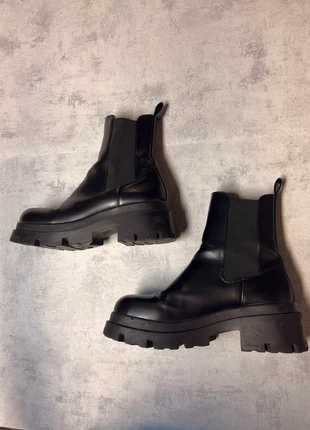 Bottines ZARA taille 38, brand: Zara, condition: Very good, size: 38, €18.00, €19.60 includes Buyer Protection