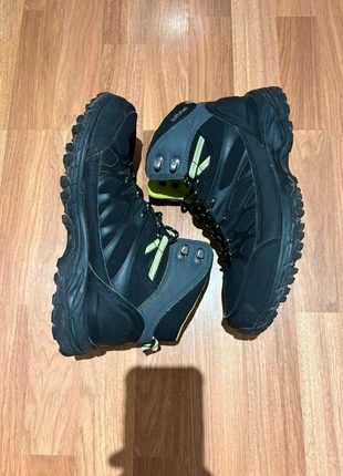 Zapatillas de montaña 42, marca: Boriken, estado: Muy bueno, tamaño: 42, 12,00 €, 13,30 € Protección al comprador incluida