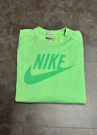 Sweat Nike vert | Taille L | 100% coton | Logo Nike imprimé, merk: Nike, staat: Heel goed, maat: L, € 17,00, € 18,55 inclusief Kopersbescherming