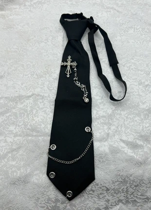 Cravate croix, brand: Aesthetic, condizioni: Ottime, €14.99, €16.44 include la Protezione acquisti