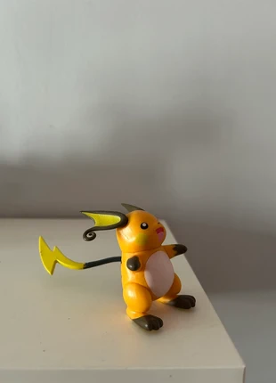 Figurine Pokémon Raichu, marca: Pokémon, estado: Novo sem etiquetas, tamanho: 8 anos / 128 cm, €5.00, €5.95 inclui Proteção do Comprador