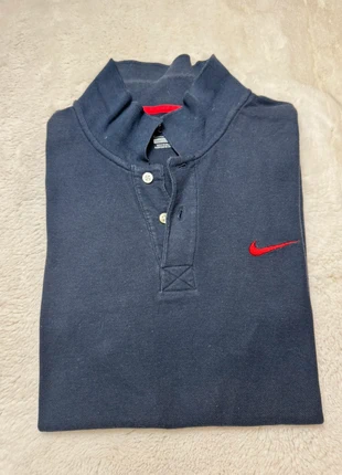 Polo Nike logo brodé taille M, marque: Nike, état: Très bon état, taille: M, 3,00 €, 3,85 € Protection acheteurs incluse