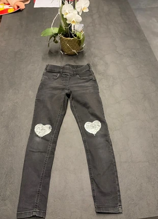 Pantalon skinny C&A, marque: C&A, état: Très bon état, taille: 9 ans / 134 cm, 1,00 €, 1,75 € Protection acheteurs incluse