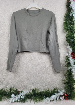 Crop top à manches longues - Kiabi - Taille L, marque: Kiabi, état: Très bon état, taille: L / 40 / 12, 4,99 €, 5,94 € Protection acheteurs incluse