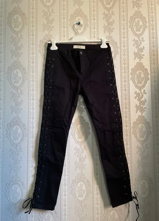 Gothic laced up jeans, marque: Alternative, état: Très bon état, taille: S / 36 / 8, 10,00 €, 11,20 € Protection acheteurs incluse