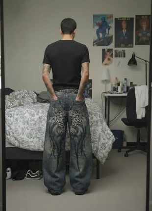 Jean Baggy Gris Délavé Croix Gothiques imprimés - Streetwear Y2K Taille L, marque: y2k, état: Neuf sans étiquette, taille: L, 59,00 €, 62,65 € Protection acheteurs (Pro) incluse