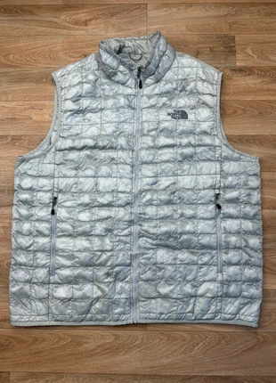 veste doudoune sans manches the north face thermoball silver / taille L, marke: The North Face, zustand: Sehr gut, größe: L, 35,00 €, 37,45 € inklusive Vinted-Käuferschutz