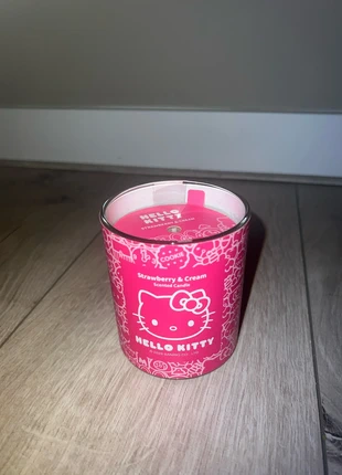 Strawberry & Cream hello kitty, merk: Hello Kitty, staat: Nieuw met prijskaartje, € 10,00, € 11,20 inclusief Kopersbescherming