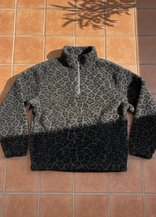 Polaire noire zippée taille S, effet doudou, style chic urbain, hiver cosy, merk: novera, staat: Heel goed, maat: S / 36 / 8, € 44,99, € 47,94 inclusief Kopersbescherming Pro