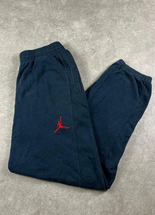 jogging Jordan Noir logo brodé taille M, brand: Jordan, condizioni: Ottime, taglia: M, €20.00, €21.70 include la Protezione acquisti