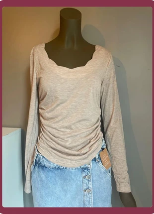 Haut léger crème beige viscose polyester, brand: Shein, condizioni: Nuovo con cartellino, taglia: M / IT 42 / EU 38, €8.00, €9.10 include la Protezione acquisti