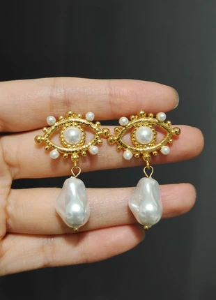 Symmetry evil eyes pearl vintage earrings, brand: Vintage Love, condition: Very good, €9.00, €10.15 includes Buyer Protection