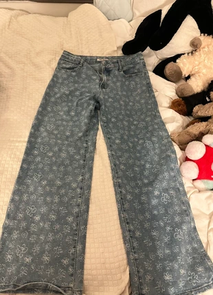 Jeans met print, merk: Miss Bon, staat: Nieuw zonder prijskaartje, maat: XL / 42 / 14, € 5,00, € 5,95 inclusief Kopersbescherming