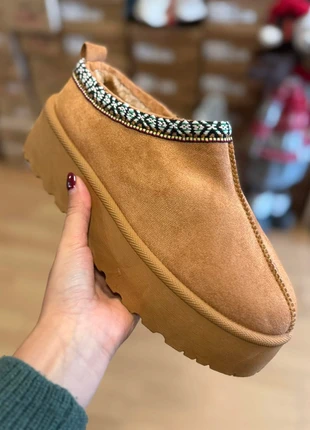 UxG Style Platform Tazz– Morbidissime e Calde!, marke: NOBRAND.PT, zustand: Sehr gut, größe: 37, 14,99 €, 16,44 € inklusive Vinted-Käuferschutz